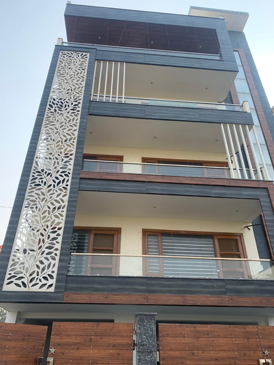 3 BHK + Pooja Room,Servant Room,Study Room 1550 Sq.Ft. Builder Floor in BPTP Park Central