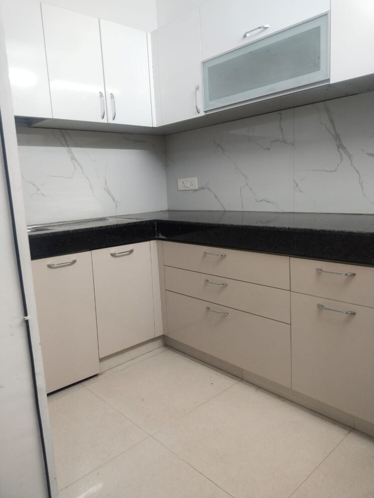 Kitchen, rwa-residential-society-sector-46 2 Bedroom 900 Sq.Ft. Apartment In Sector 46 Gurgaon 7829231