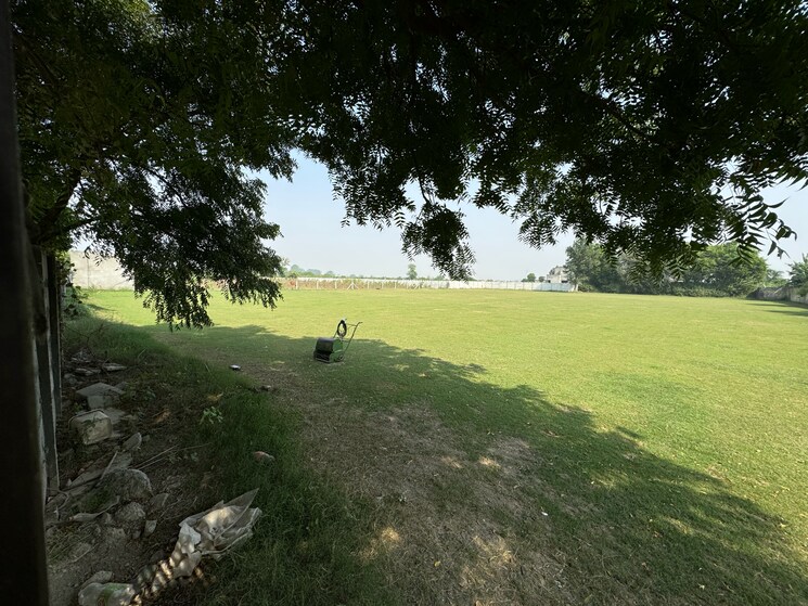 undefined, srs-retreat-farms  1976 Sq.Yd. Plot In Manjhawali Faridabad 7829281