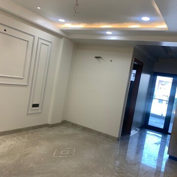 Room in 4 BHK Builder Floor at BPTP Park Central, Sector 85 – for Sale