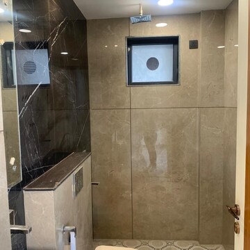  4 BHK Builder Floor at BPTP Park Central, Sector 85 – for Sale