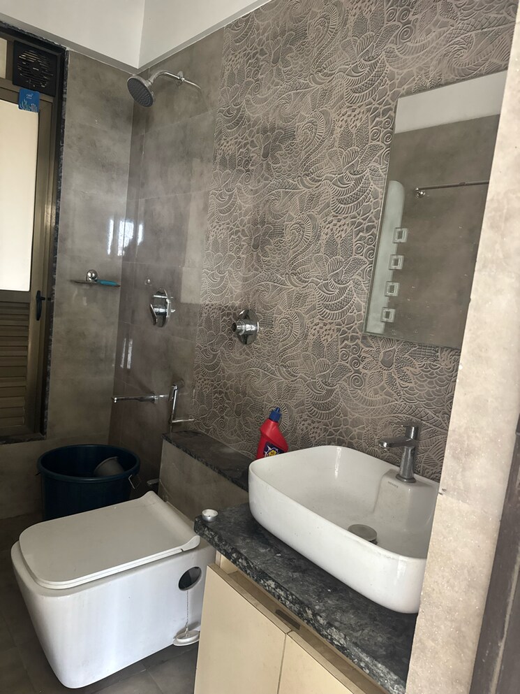 Bathroom, regency-anantam-phase-2 1 Bedroom 700 Sq.Ft. Apartment In Dawadi Gaon rd Thane 7829417