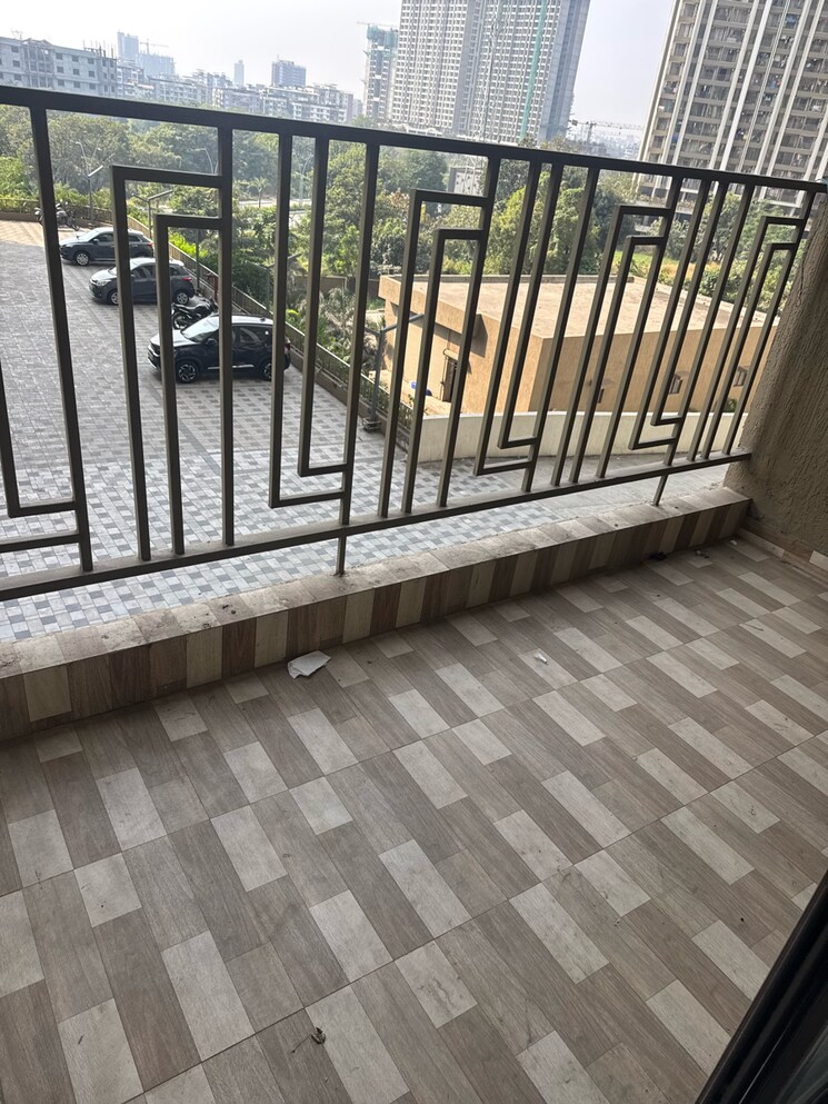 Balcony, regency-anantam-phase-2 1 Bedroom 700 Sq.Ft. Apartment In Dawadi Gaon rd Thane 7829417