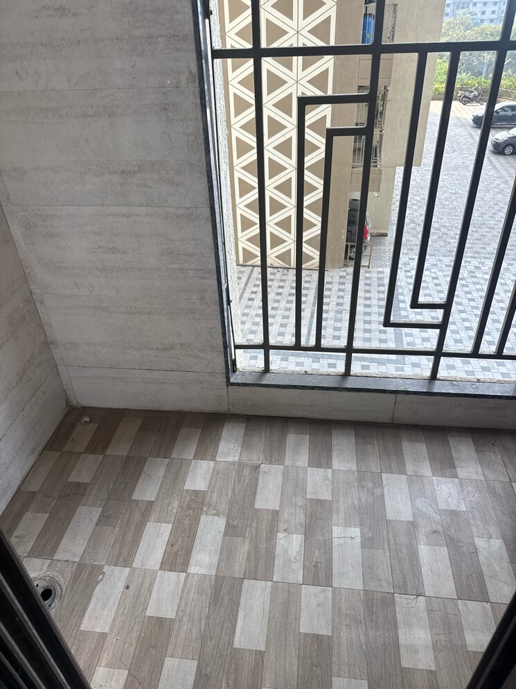 Balcony, regency-anantam-phase-2 1 Bedroom 700 Sq.Ft. Apartment In Dawadi Gaon rd Thane 7829417