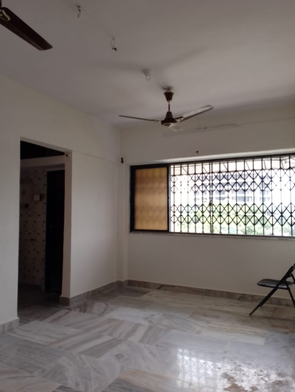 1 BHK 650 Sq.Ft. Apartment in Indira Vasahat