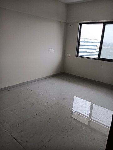 Room in 1 BHK Apartment at Veena Dynasty, Vasai East – for Sale