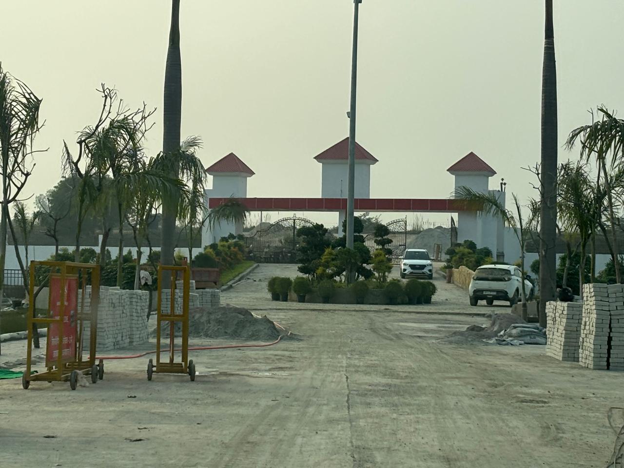 Plot For Sale in Kisan Path