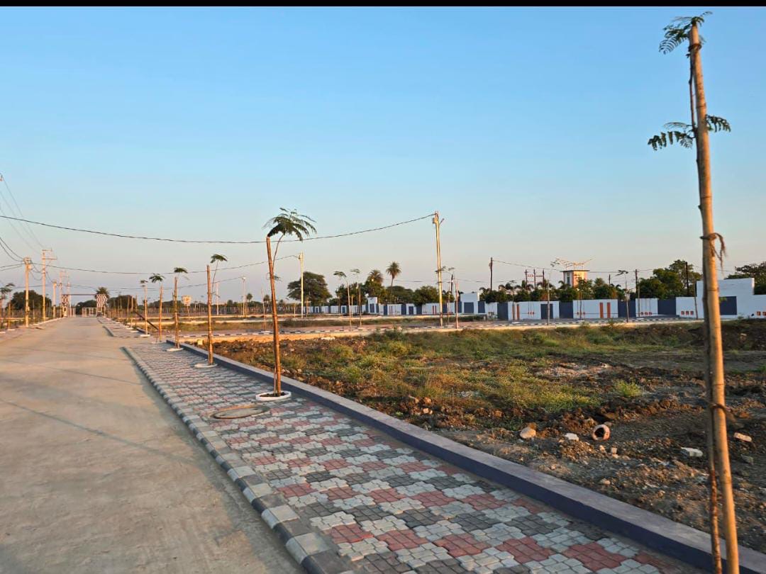 Plot For Resale in Bada Bangarda Indore  7829775