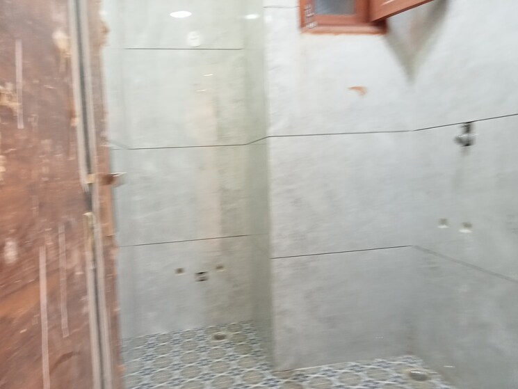 Bathroom, mahavir enclave 1 3 Bedroom 900 Sq.Ft. Builder Floor In Mahavir Enclave 1 Delhi 7829865