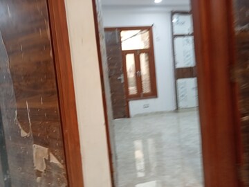 Building Lobby in 3 BHK Builder Floor at Mahavir Enclave 1 – for Sale