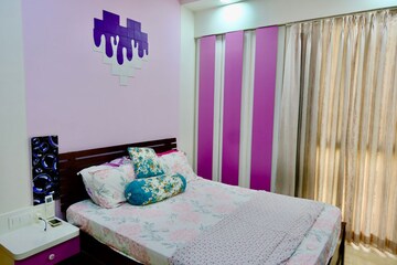 Bedroom in 3 BHK Apartment at Lodha Sterling, Kolshet Road – for Sale