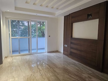 Room in 3 BHK Builder Floor at Mandi – for Sale