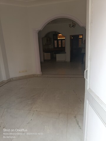 3 BHK Builder Floor For Rent in Sector 50
