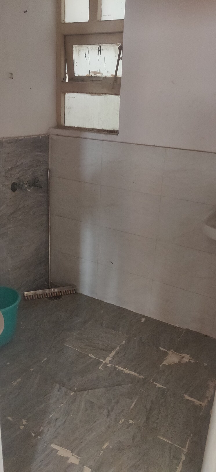 Bathroom, auric-city-homes 3 Bedroom 672 Sq.Ft. Apartment In Sector 82 Faridabad 7830513
