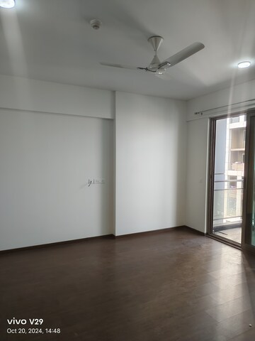 Room in 3 BHK Apartment at M3M Merlin, Sector 67 – for Sale