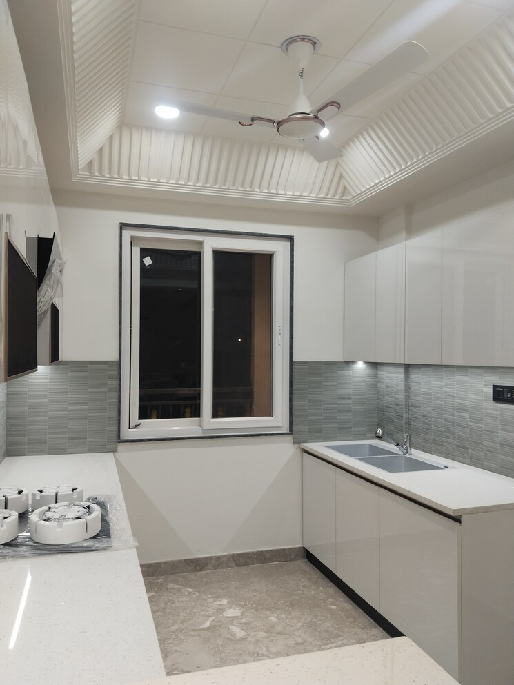 Kitchen, bptp-green-oaks 3 Bedroom 1572 Sq.Ft. Builder Floor In Sector 70a Gurgaon 7830920