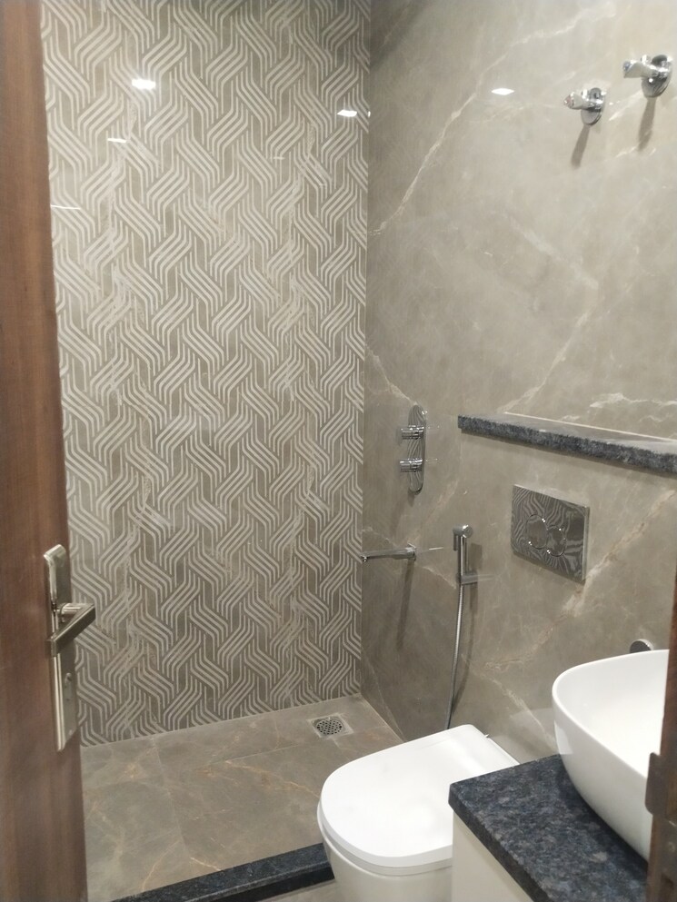 Bathroom, bptp-green-oaks 3 Bedroom 1572 Sq.Ft. Builder Floor In Sector 70a Gurgaon 7830920