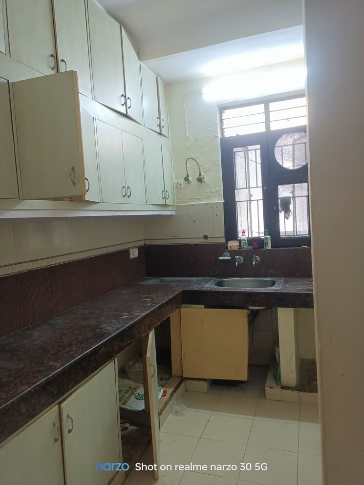 Kitchen, ip extension 3 Bedroom 1250 Sq.Ft. Apartment In Ip Extension Delhi 7831192