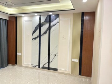 Building Lobby in 4 BHK Builder Floor at Ansal API Esencia, Sector 67 – for Sale