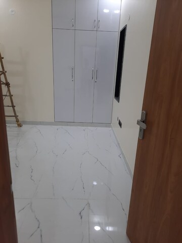Room in 2 BHK Apartment at Ip Extension – for Sale