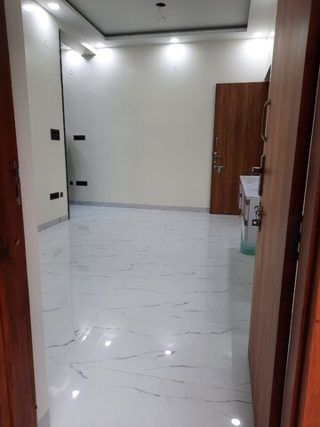 Room in 2 BHK Apartment at Ip Extension – for Sale