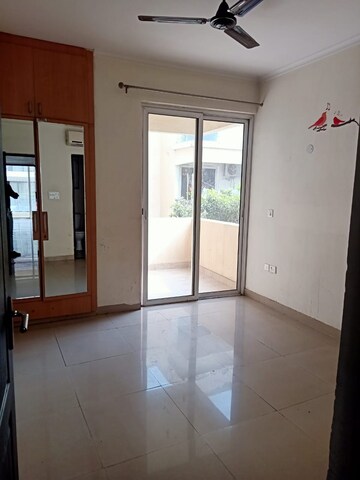 Room in 3.5 BHK Apartment at ILD Arete, Sohna Sector 33 – for Sale
