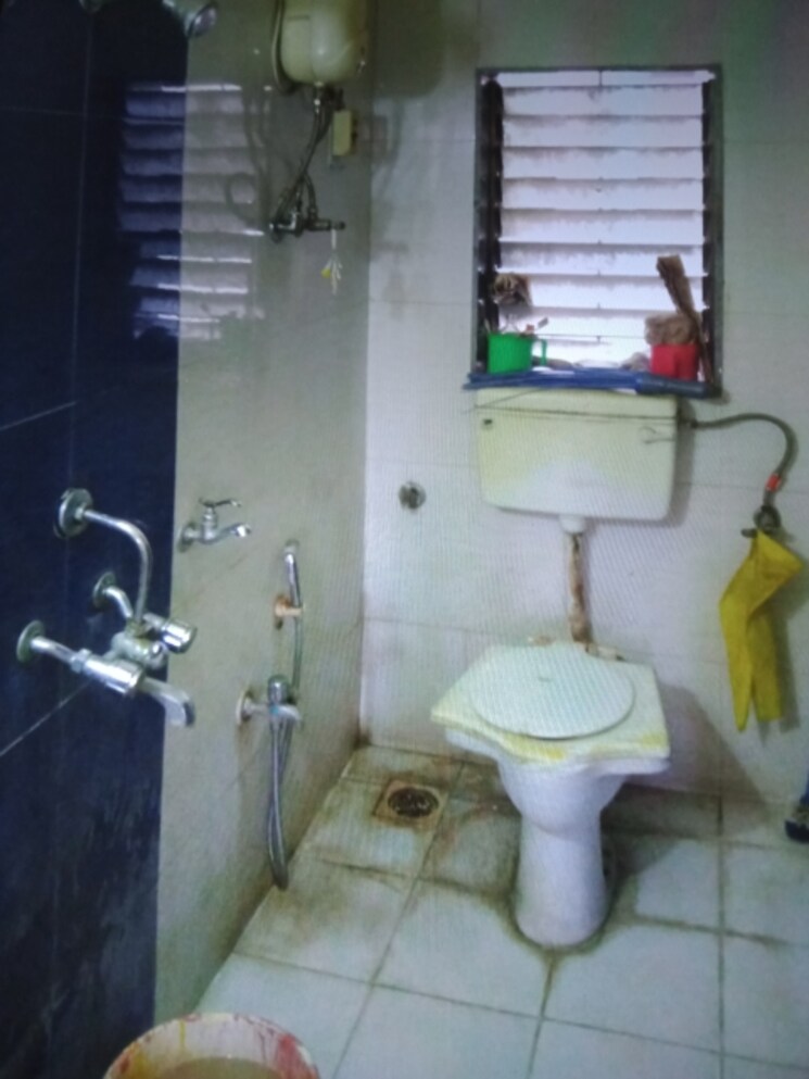 Bathroom, sai-baba-vihar-complex 2 Bedroom 635 Sq.Ft. Apartment In Ghodbunder Road Thane 7831391