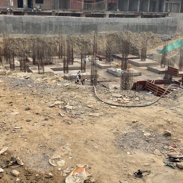 Plot Area in  Shop at Kamakhya Cross Walk, Phi 1 Greater Noida – for Sale