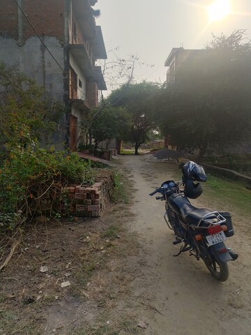  Plot – Exterior View View at Jankipuram - for Sale