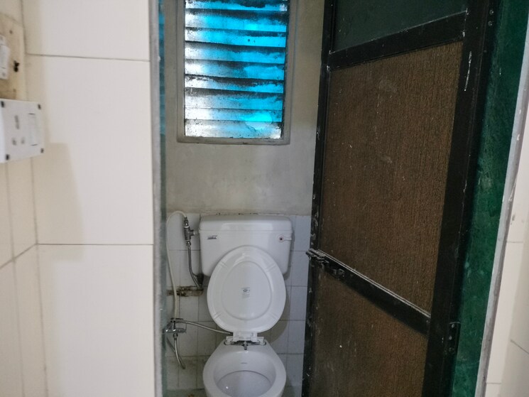 Bathroom, mandakini-chs 1 Bedroom 400 Sq.Ft. Apartment In Dahisar East Mumbai 7831831