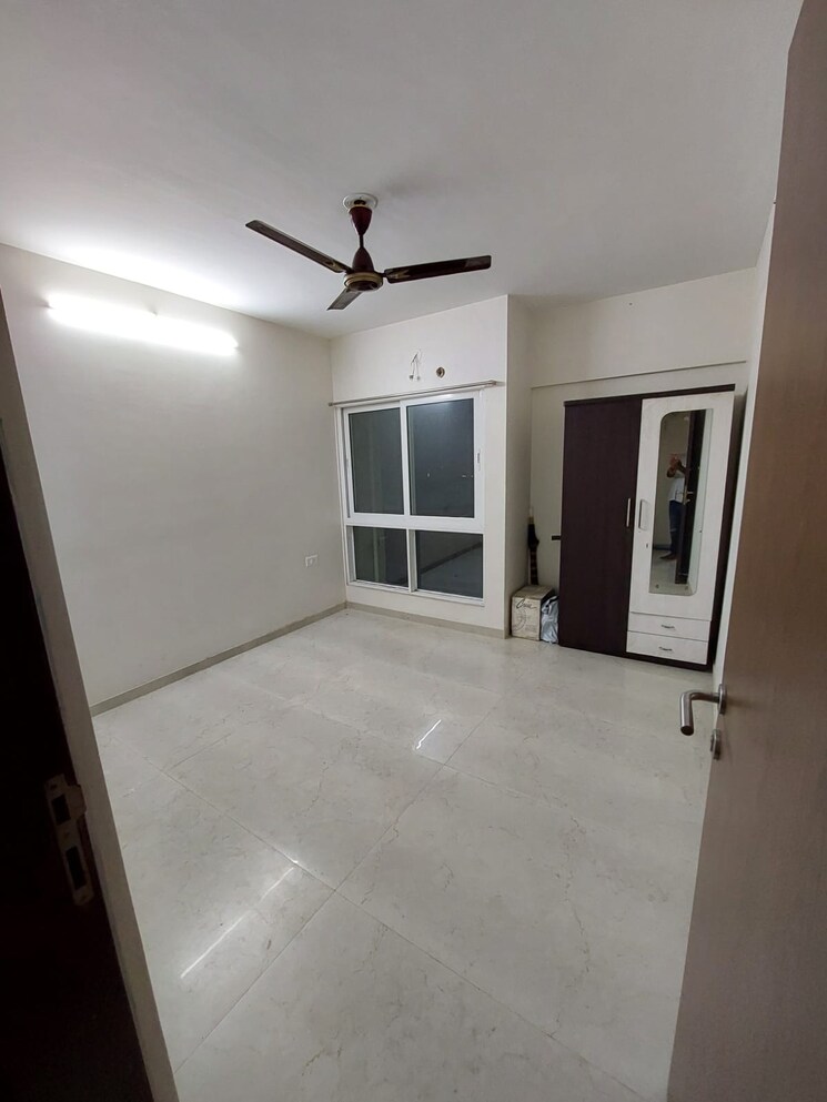 Bedroom, dosti-west-county-phase-2-dosti-cedar 3 Bedroom 1200 Sq.Ft. Apartment In Balkum Pada Thane 7832149