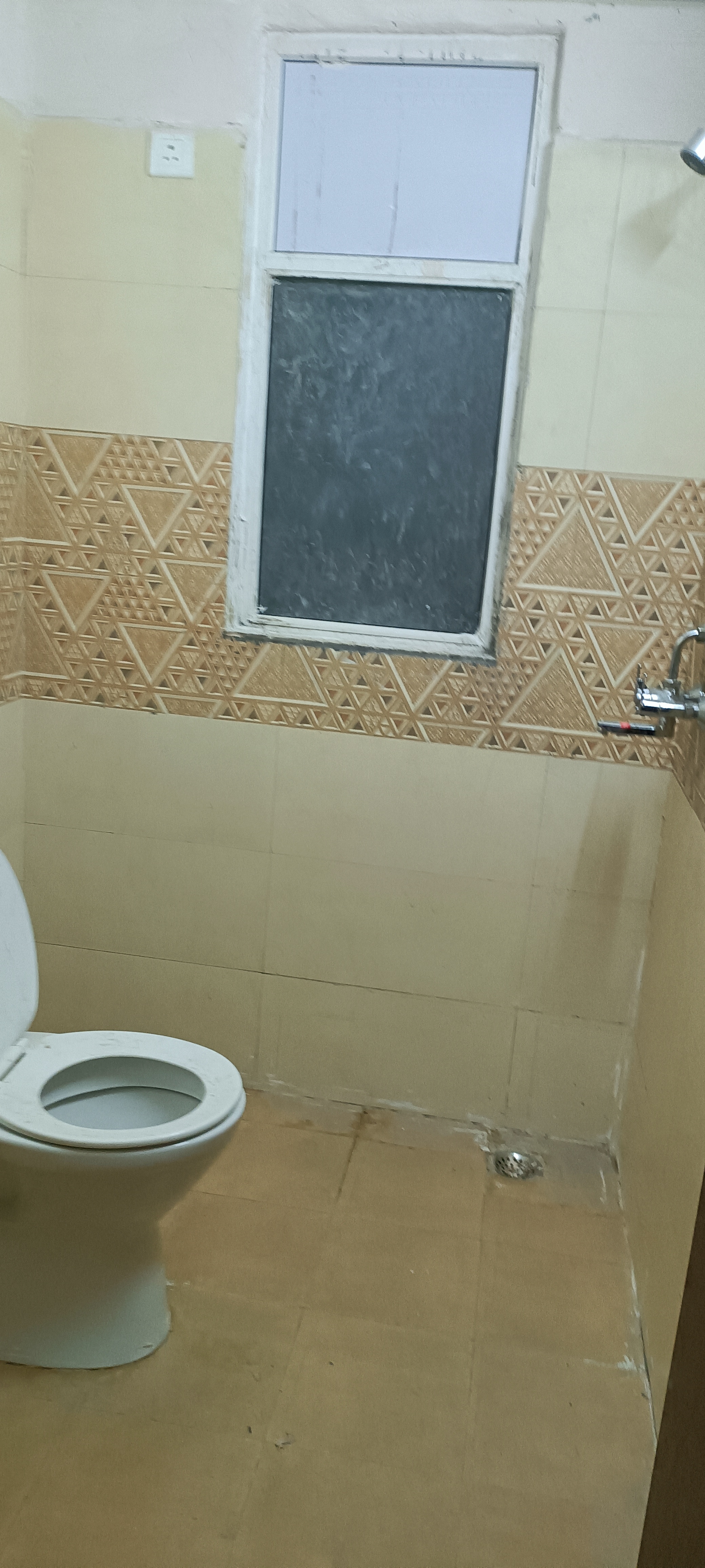 2 BHK Apartment For Sale in Amrapali Golf Homes