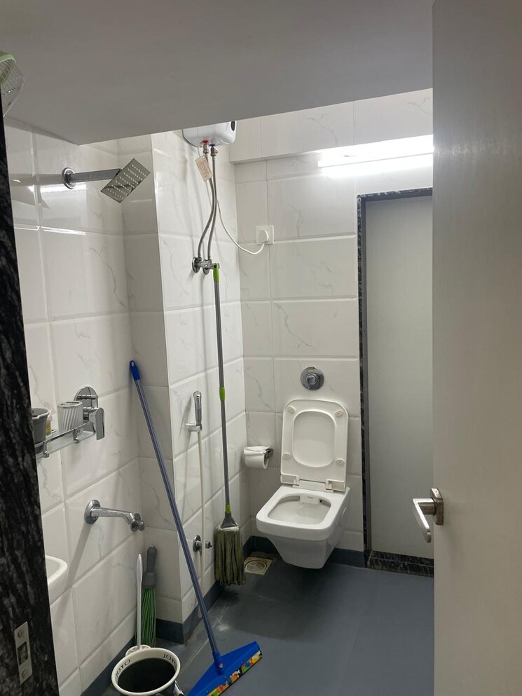 Bathroom, raunak-park 1 Bedroom 550 Sq.Ft. Apartment In Kokanipada Thane 7832375