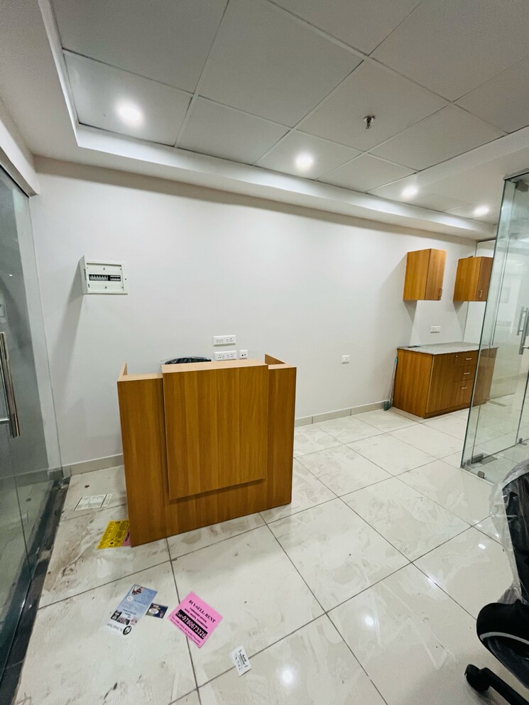 Kitchen, chandigarh-citi-center Commercial Office Space 475 Sq.Ft. In Vip Road Zirakpur 7832867