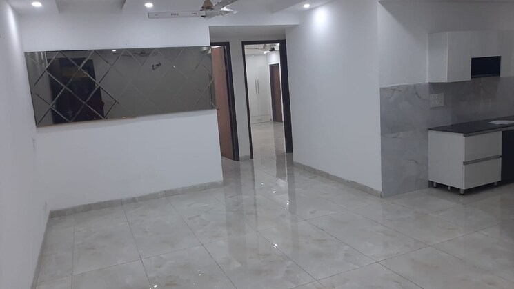 Room, peer mucchalla 3.5 Bedroom 2050 Sq.Ft. Apartment In Peer Mucchalla Zirakpur 7832929