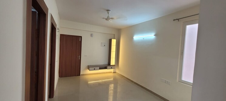 Room, shree-vardhman-green-court 1 Bedroom 418 Sq.Ft. Apartment In Sector 90 Gurgaon 7832984