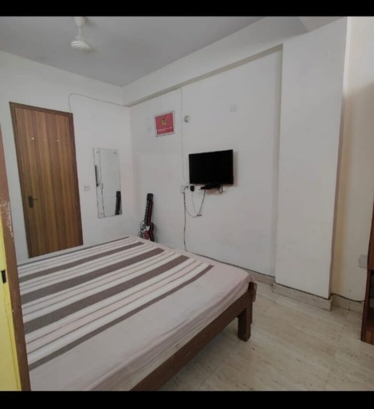 Bedroom, sector 57 1 RK 300 Sq.Ft. Apartment In Sector 57 Gurgaon 7832974