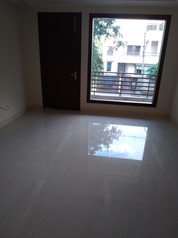 Room in 3 BHK Builder Floor at Sector 23 – for Sale