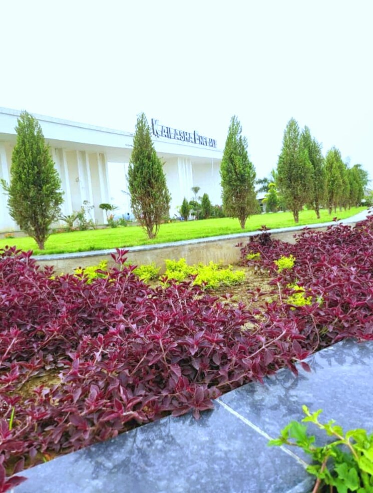 Garden, kailasha-enclave 3.5 Bedroom 2600 Sq.Ft. Villa In Sultanpur Road Lucknow 7833252