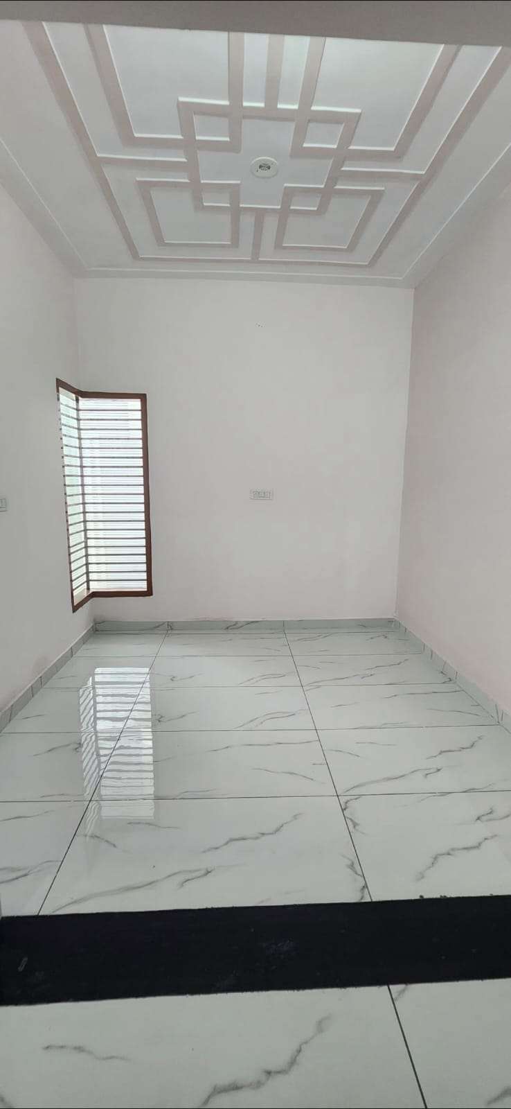 3 BHK + Servant Room Apartment For Sale in Owner 
