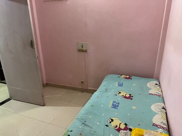 Room in 1.5 BHK Apartment at Andheri East – for Sale