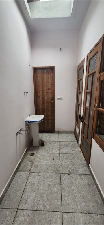  2 BHK Apartment at Sector 40 – for Sale