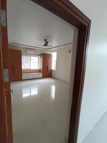 Room in 4 BHK Villa at Visions Urjith, Tellapur – for Sale