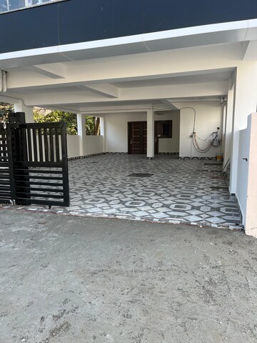 Parking in 3 BHK Builder Floor at Sahastradhara Road – for Sale
