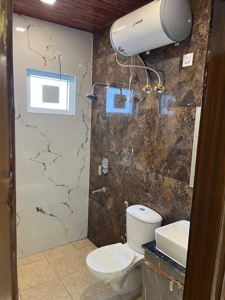 Bathroom, sahastradhara road 3 Bedroom 1600 Sq.Ft. Builder Floor In Sahastradhara Road Dehradun 7833784