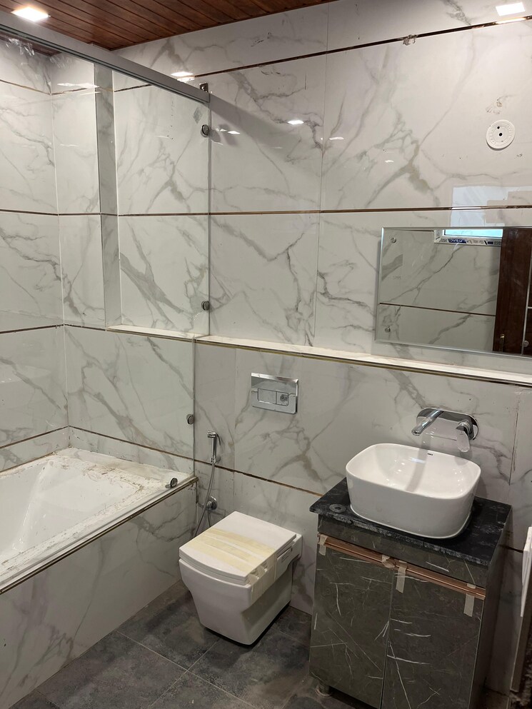 Bathroom, sahastradhara road 3 Bedroom 1600 Sq.Ft. Builder Floor In Sahastradhara Road Dehradun 7833784