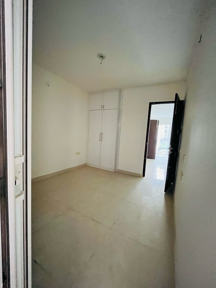 Room, hermitage-centralis 3 Bedroom 1450 Sq.Ft. Apartment In Vip Road Zirakpur 7833822
