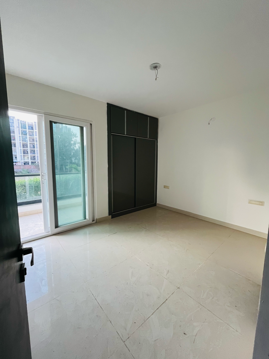 3 BHK + Pooja Room Apartment For Sale in Hermitage Centralis