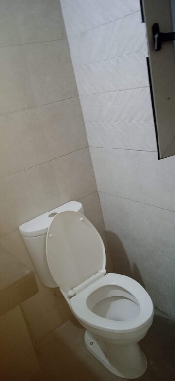 2 BHK Apartment For Rent in Kalpataru Paramount, Kapur Bawdi