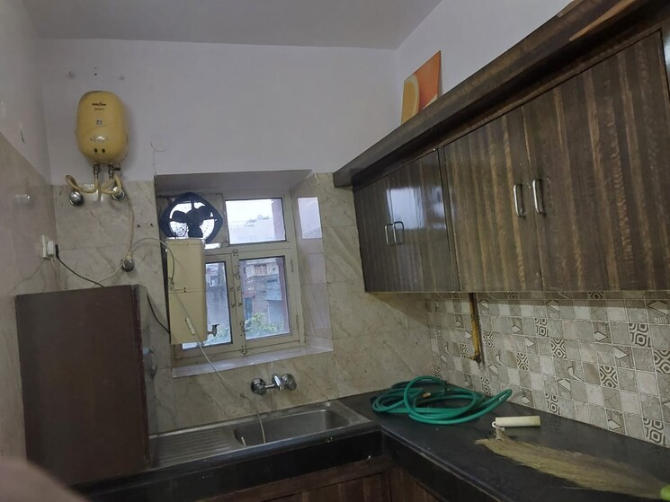 Kitchen, new ashok nagar 1.5 Bedroom 450 Sq.Ft. Builder Floor In New Ashok Nagar Delhi 7833864
